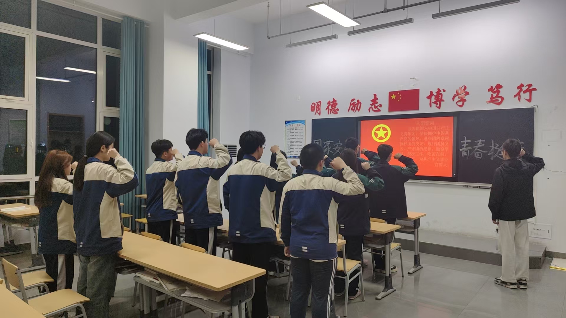 ce3a2ed9a84a591cd63020b68e5e84c.jpg
